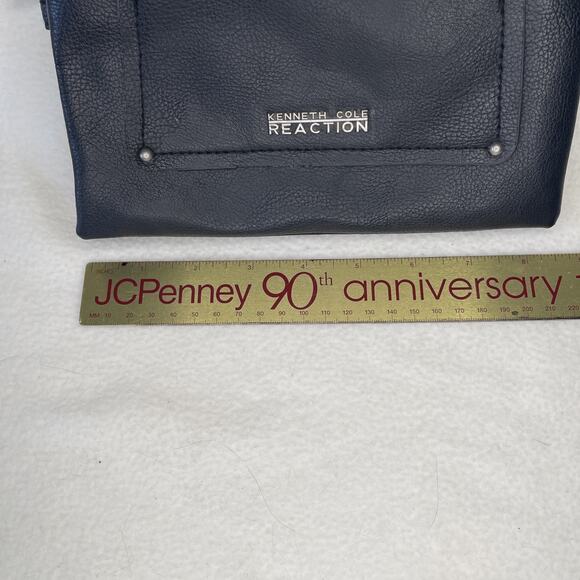 Kenneth Cole Small Purse Handbag Soft Leather Crossbody Bag Flat Tons Pockets - Picture 6 of 7